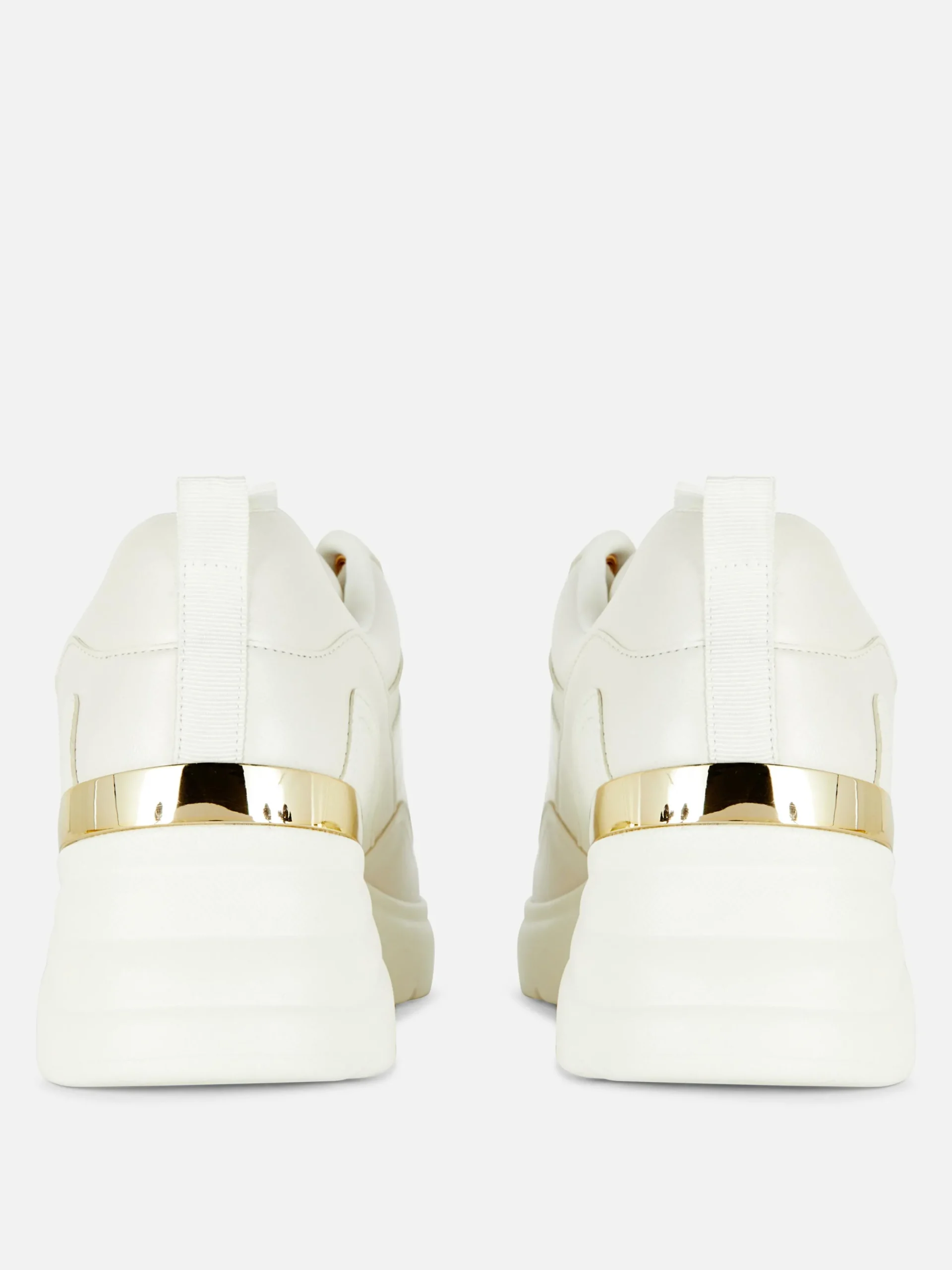 Baskets Compensées Avec Finitions Métallisées