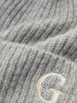 Bonnet à Pompon Avec Initiale Brodée