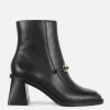 Bottes à Talons Carrés Et Détail Chaîne Rita Ora