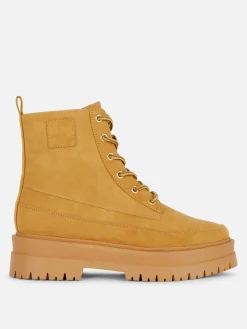 Bottines à Lacets Et Semelle En Gomme