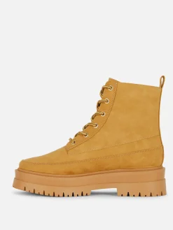 Bottines à Lacets Et Semelle En Gomme