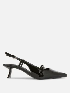 Chaussures Vernies à Talon Bas Et à Boucle