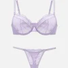 Ensemble Soutien-gorge Non Rembourré Et String En Dentelle