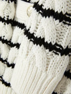 Gilet Rayé En Maille Torsadée
