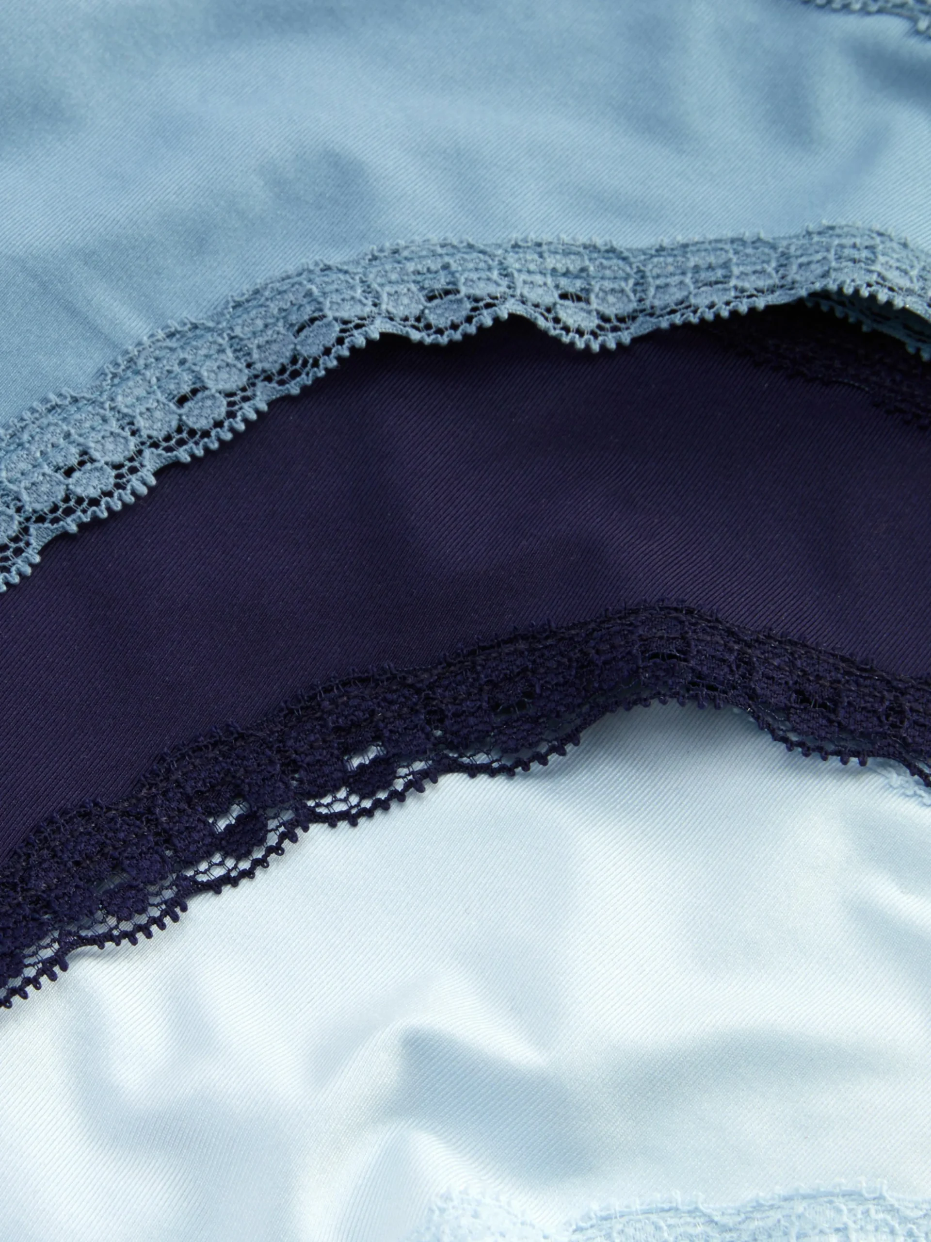 Lot De 3 Strings En Microfibre Et En Dentelle