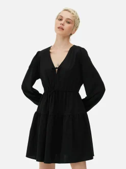 Mini Robe à Smocks Avec Col En V Et Liens à Nouer