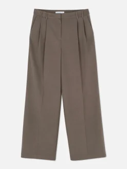 Pantalon Ajusté Plissé Sur Le Devant