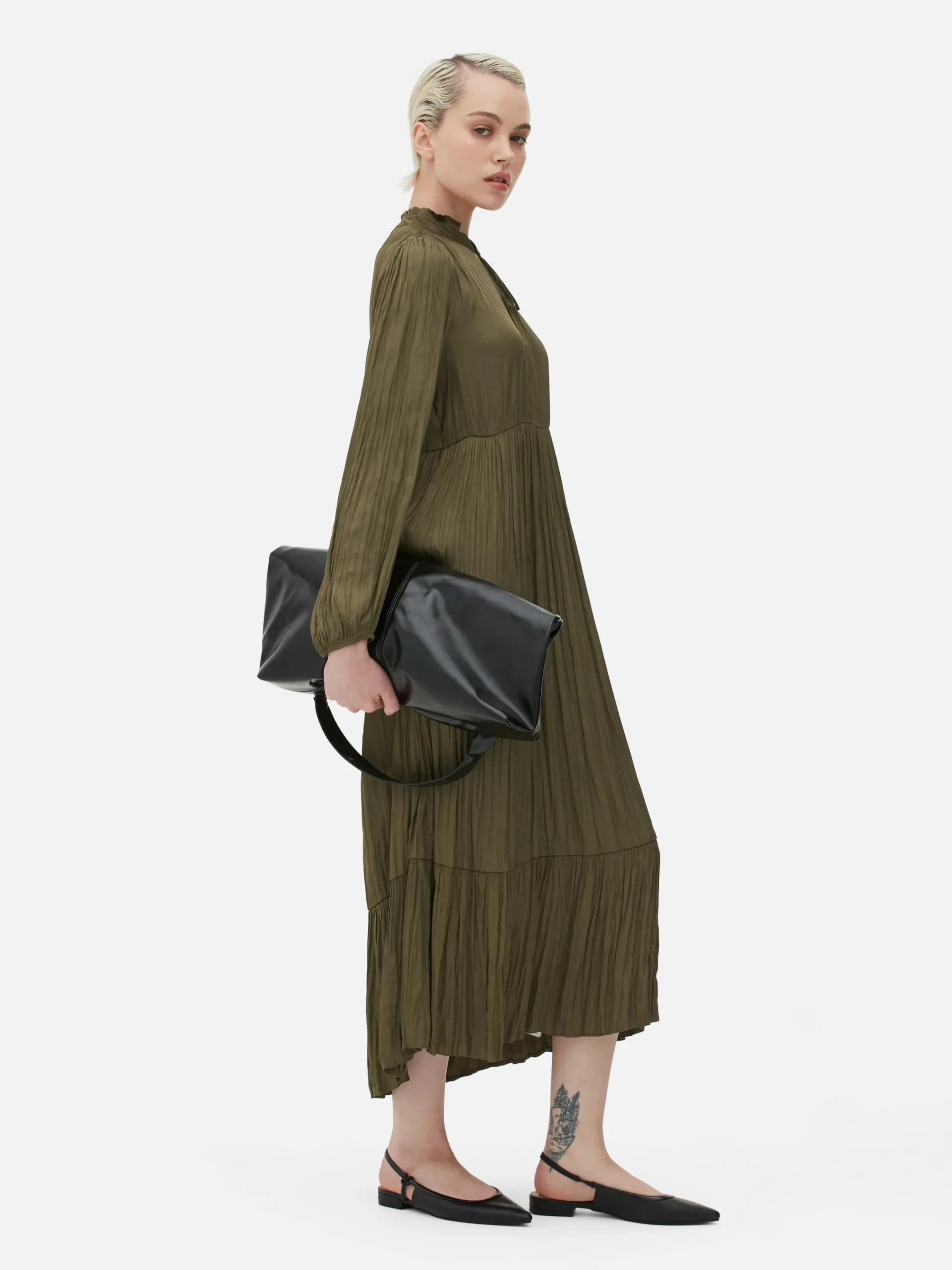 Robe Mi-longue Plissée En Satin