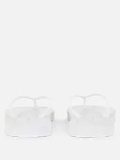 Tongs Plates Essential